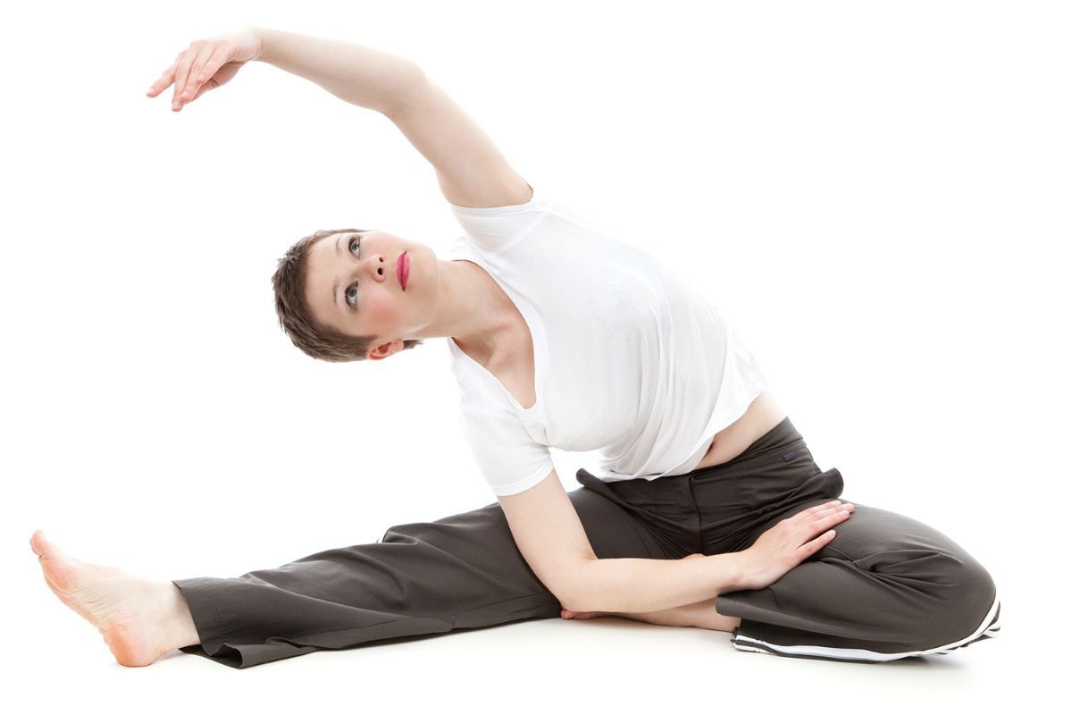 OLTRE IL CORPO YOGA, MINDFULNESS E MEDICINA TRADIZIONALE CINESE PER L'EOUILIBRIO TOTALE