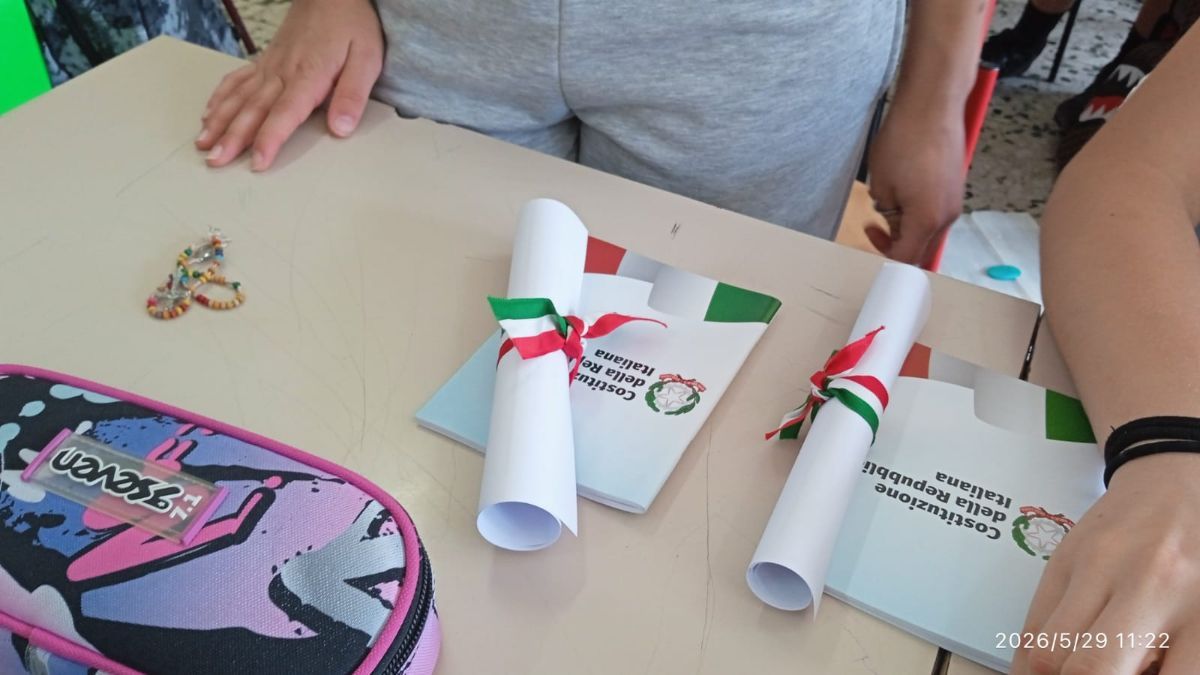 LATERINA PERGINE VALDARNO LA COSTITUZIONE ENTRA IN CLASSE