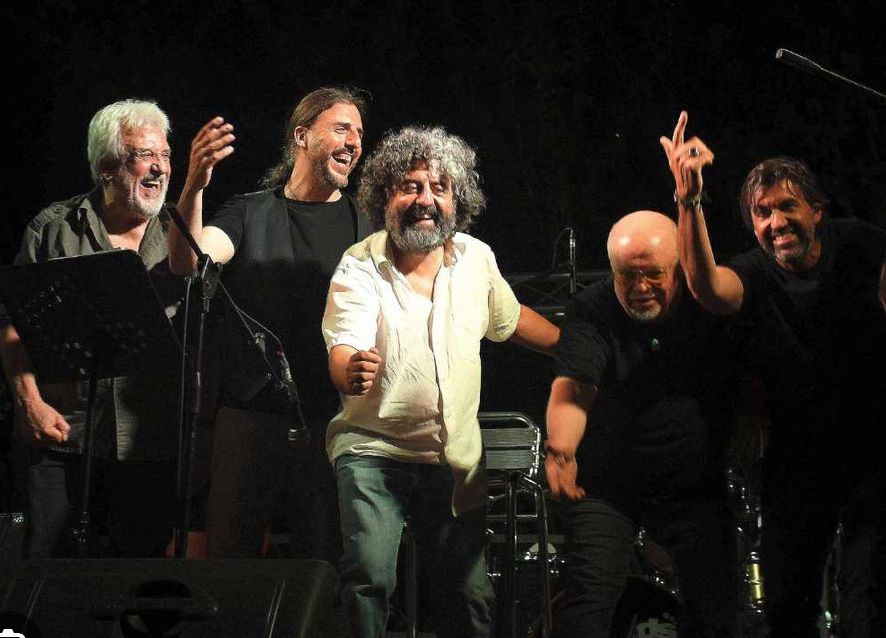 DE ANDRE’ E GUCCINI GENOVA, L’EMILIA E L’AMERICA CON ELLADE BANDINI, “FLACO” BIONDINI & BORDERLOBO