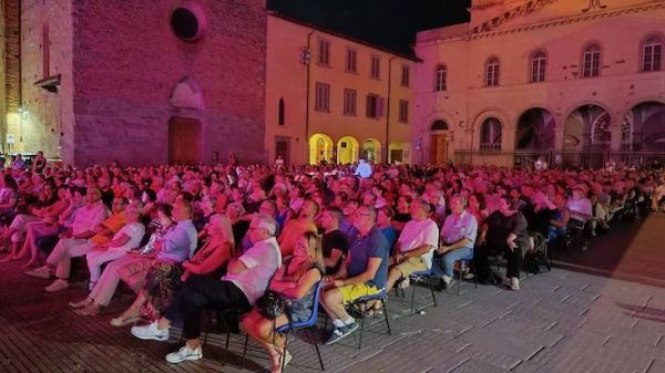 ORIENTOCCIDENTE: ANCORA UN GIRO D’ORIZZONTE FRA MUSICHE DEL MONDO, CANZONE D’AUTORE E TEATRO.